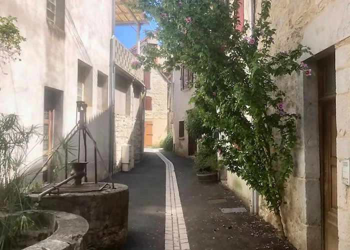 Minimaliste Et Cozy 아파트 카자르크