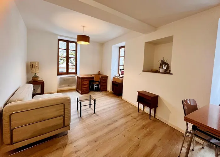 Minimaliste Et Cozy 아파트 카자르크