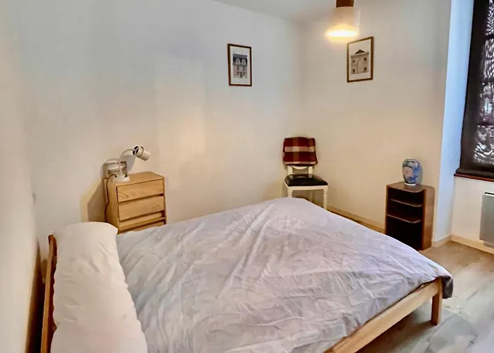 Minimaliste Et Cozy 아파트 카자르크